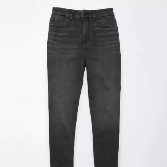 AE Stretch Curvy Black Mom Jean - Picture 4 of 11